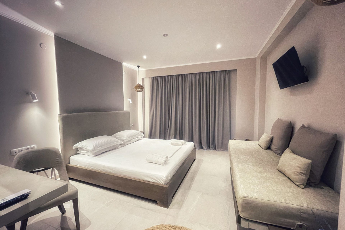 Scarabeo Suites  Villas Parga