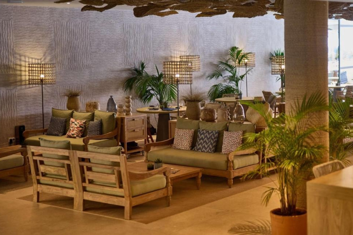 The Club Cala San Miguel Hotel, Curio Collection by Hilton