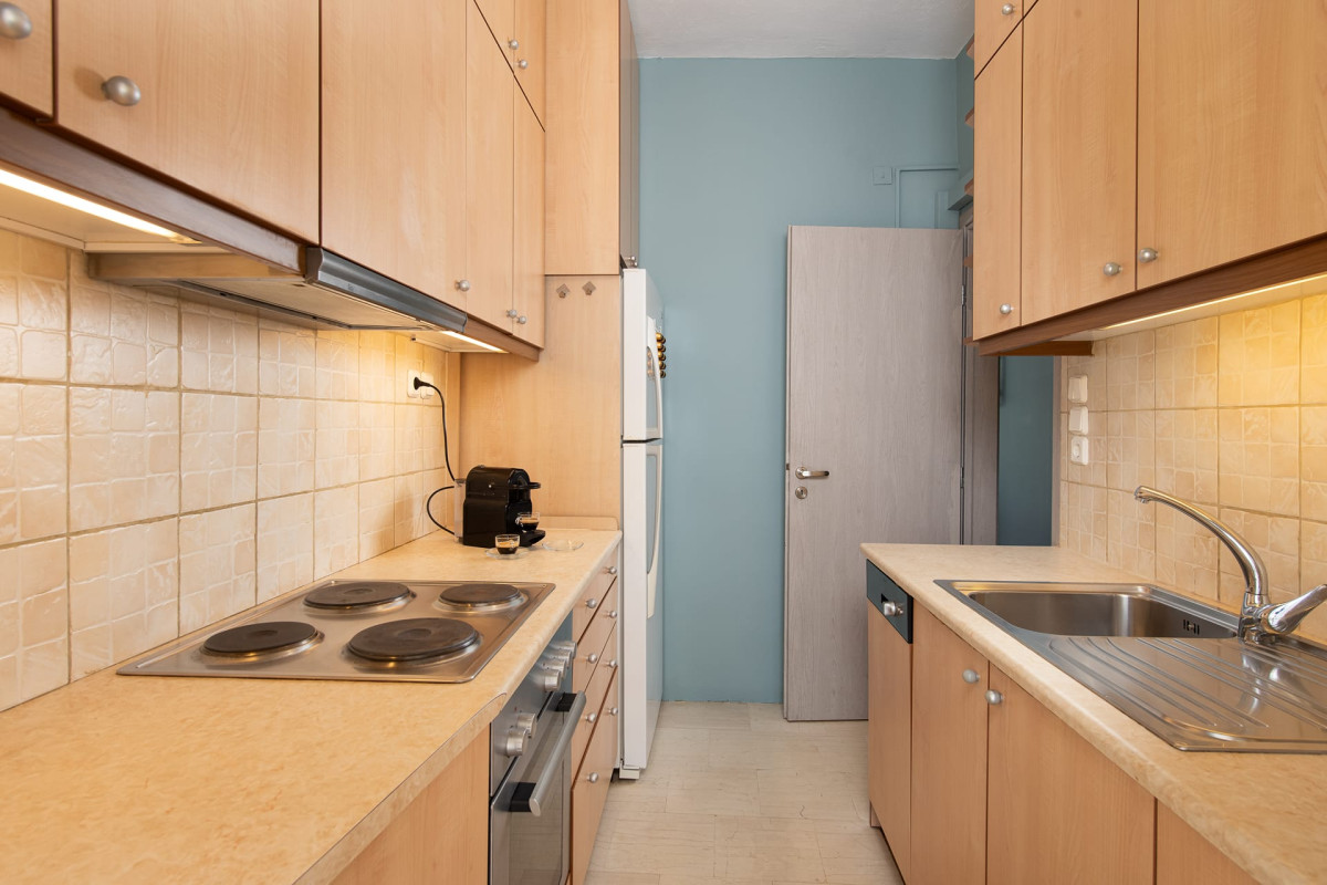 Sea and City Voula Suite