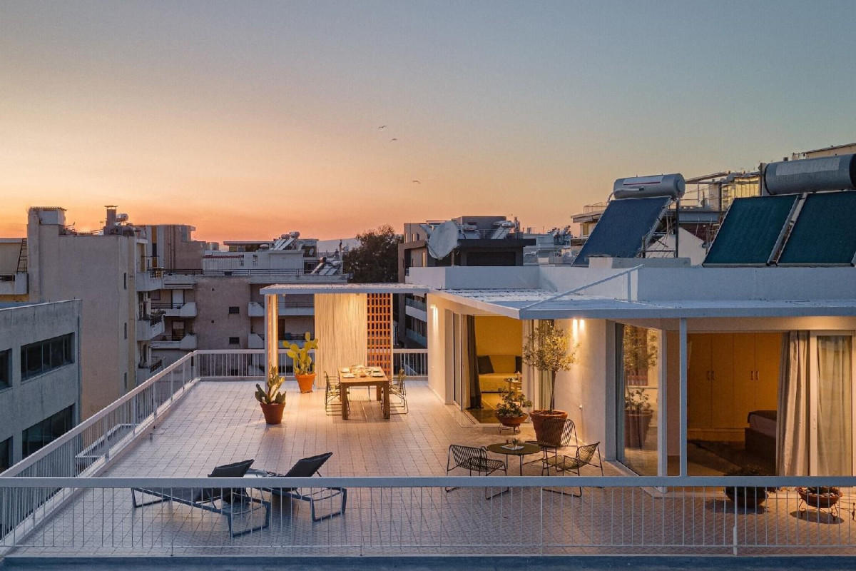 Sea View Beach Penthouse – Athens Coast