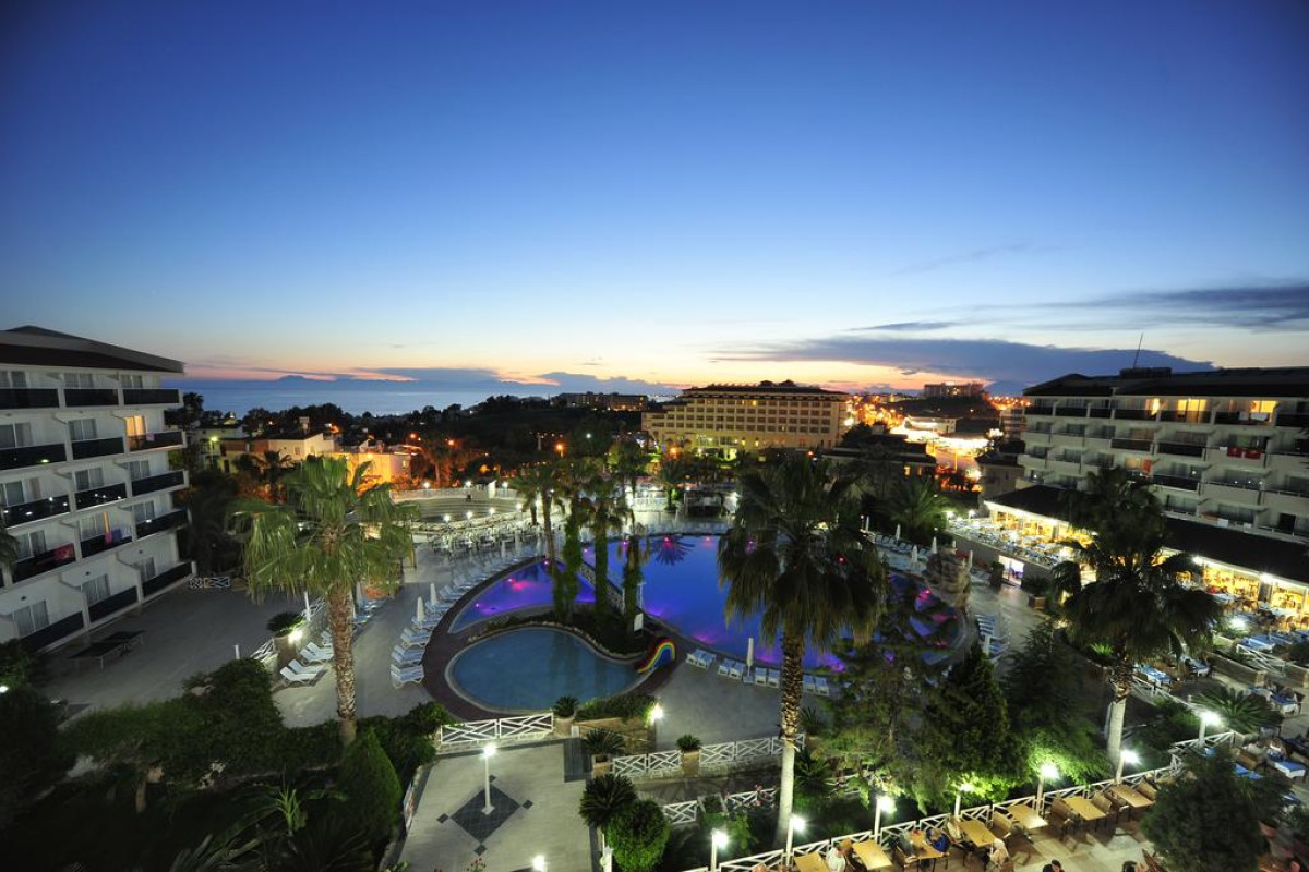SEADEN COROLLA HOTEL