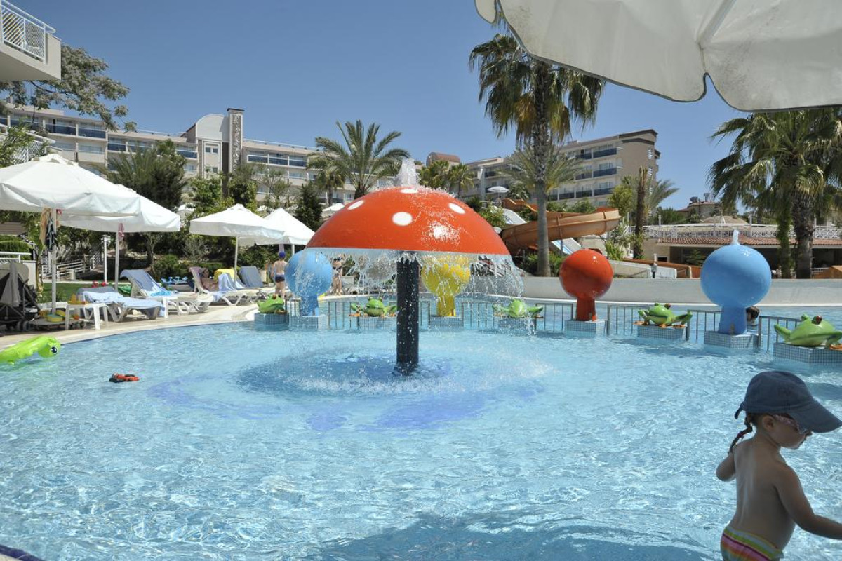 SEADEN COROLLA HOTEL