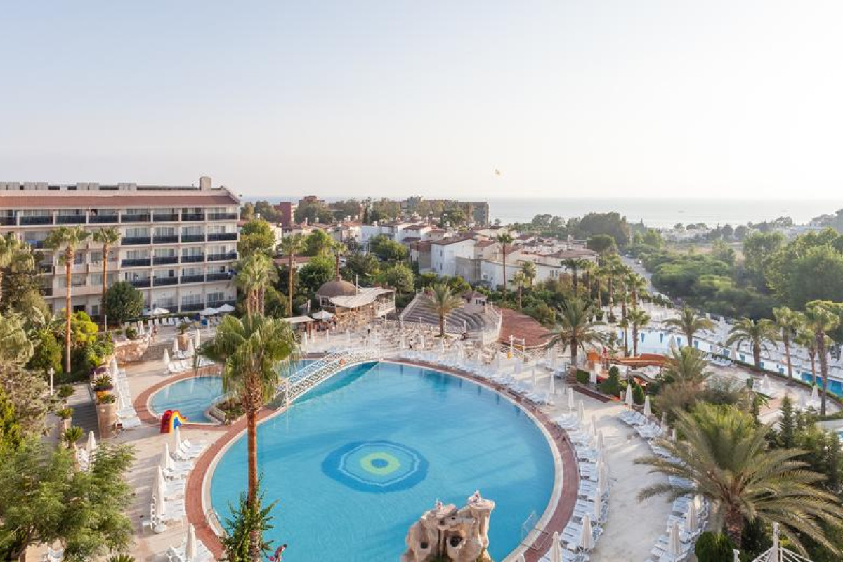 SEADEN COROLLA HOTEL