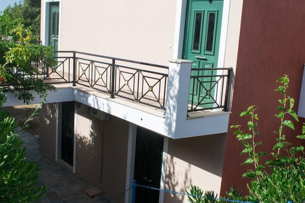 SEAPINE STUDIOS