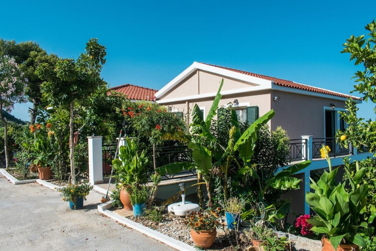 SEAPINE STUDIOS