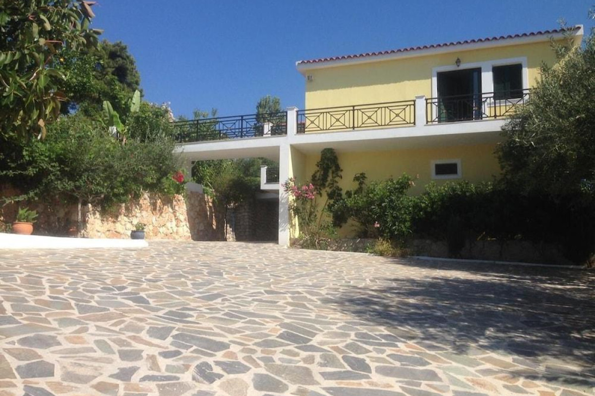 SEAPINE STUDIOS