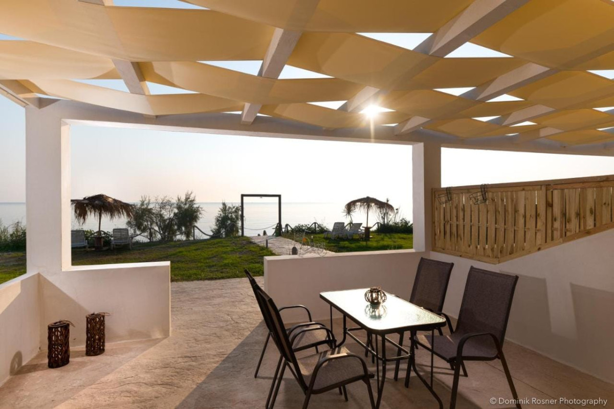 SEASHORE STREAM SUITES