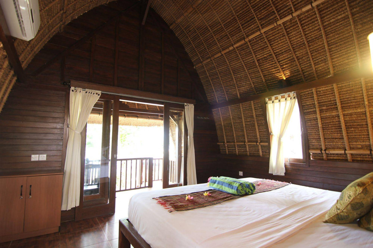 Secret Point Huts