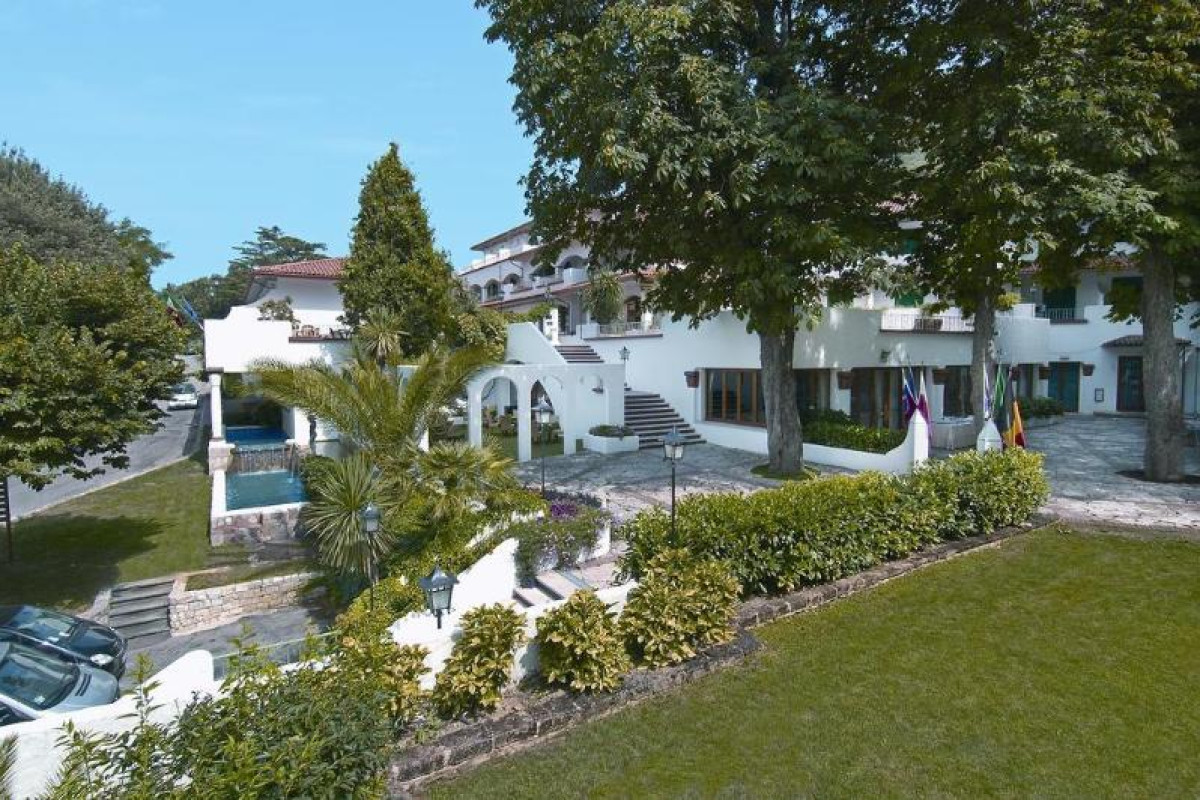 Seebay Hotel