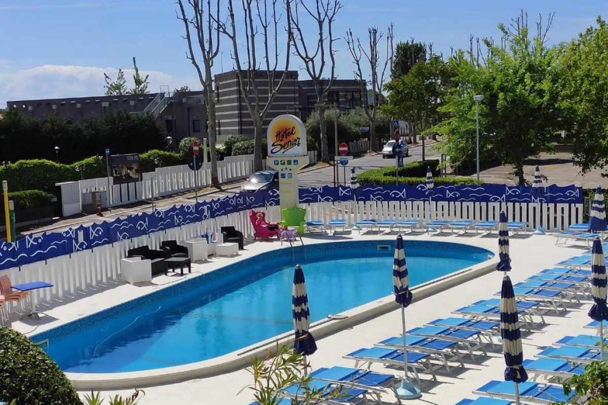 Hotel Senior