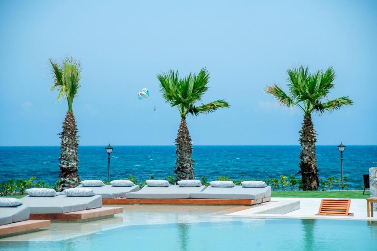 SENSEANA Seaside Resort & Aquadventure