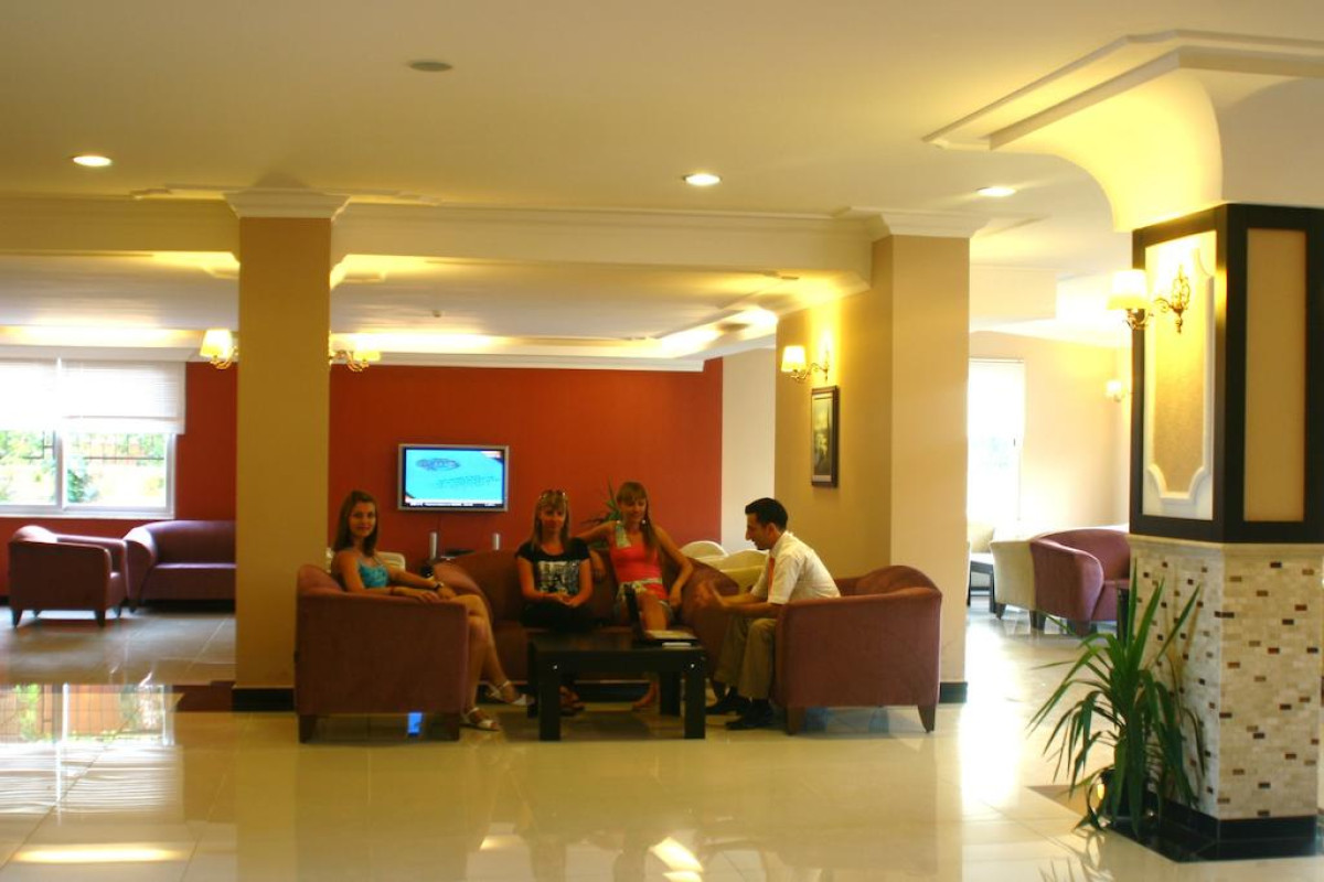 INOVA BEACH HOTEL