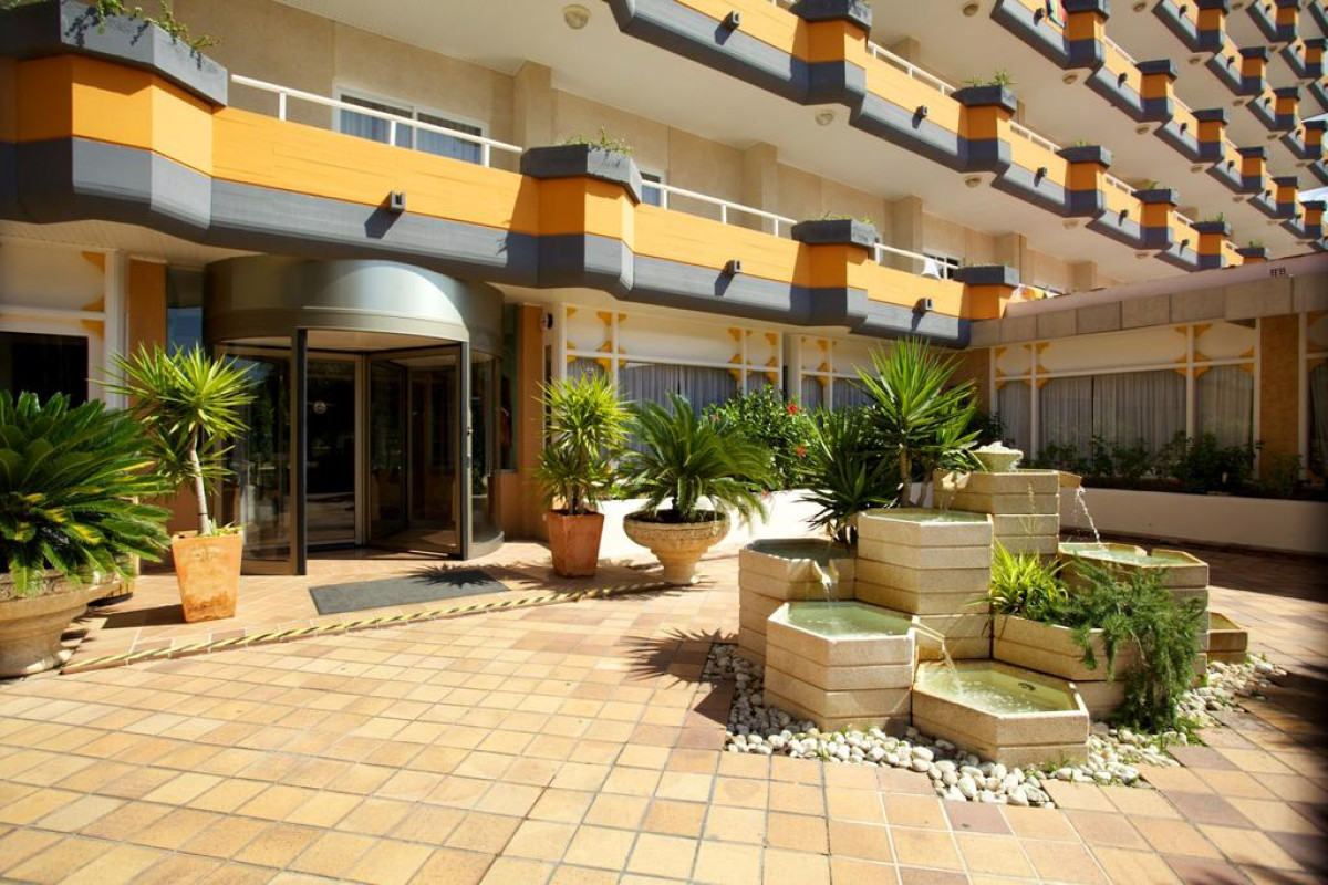 SERAMAR HOTEL & APARTAMENTOS SUNNA PARK