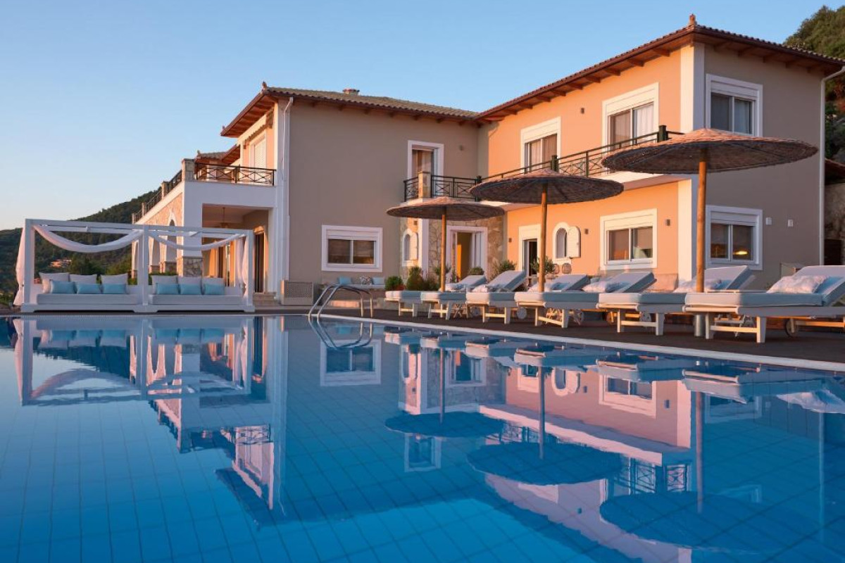 SERENUS LUXURY VILLA