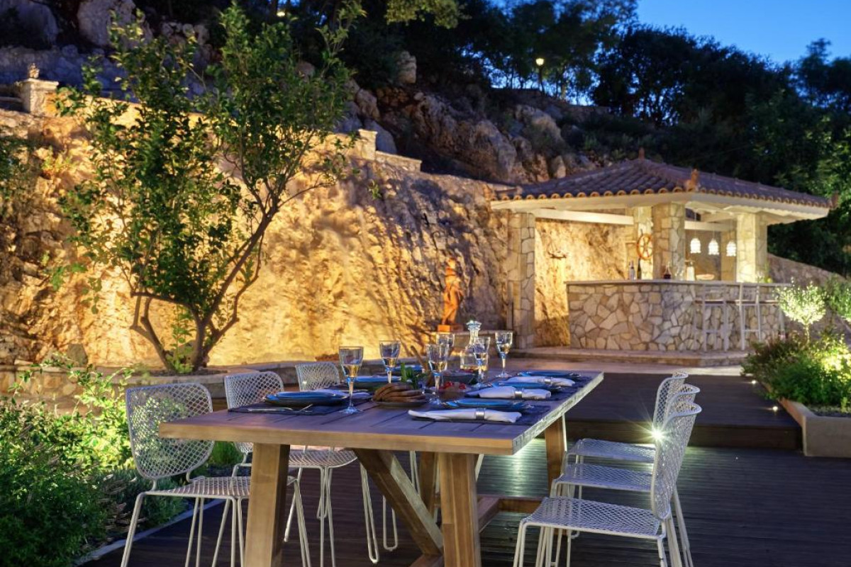 SERENUS LUXURY VILLA