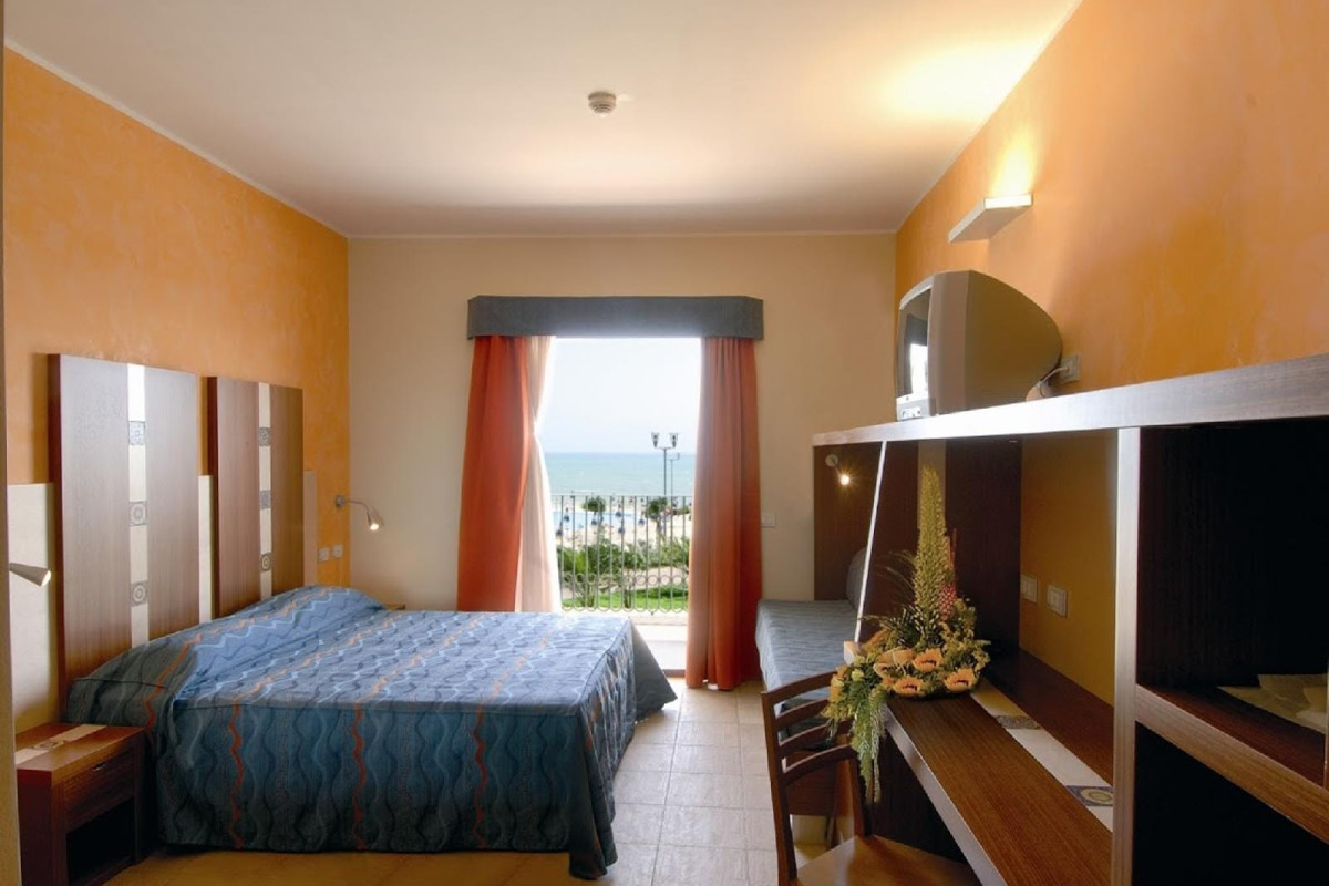Serenusa Resort