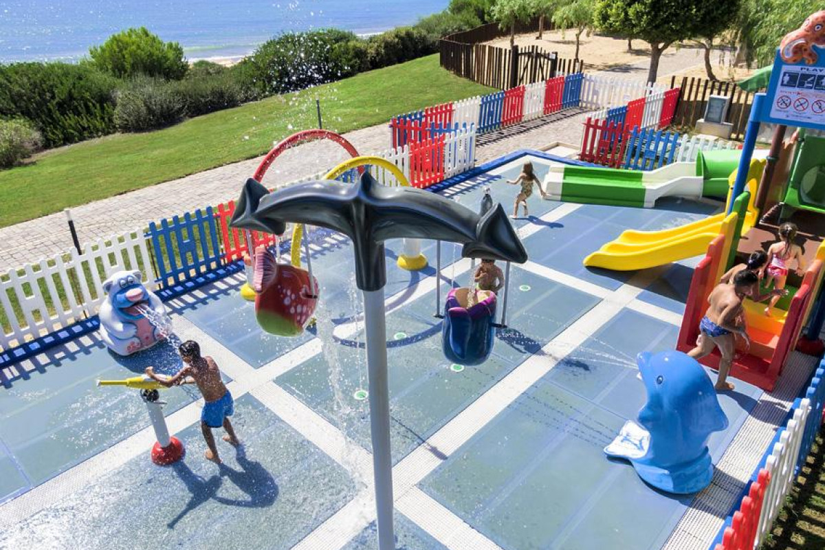 Serenusa Resort