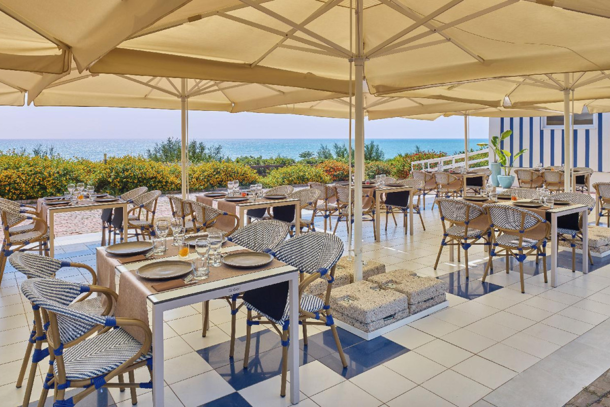 Serenusa Resort