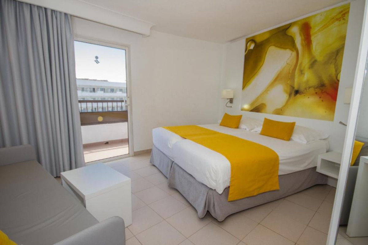 Hotel Servatur Waikiki