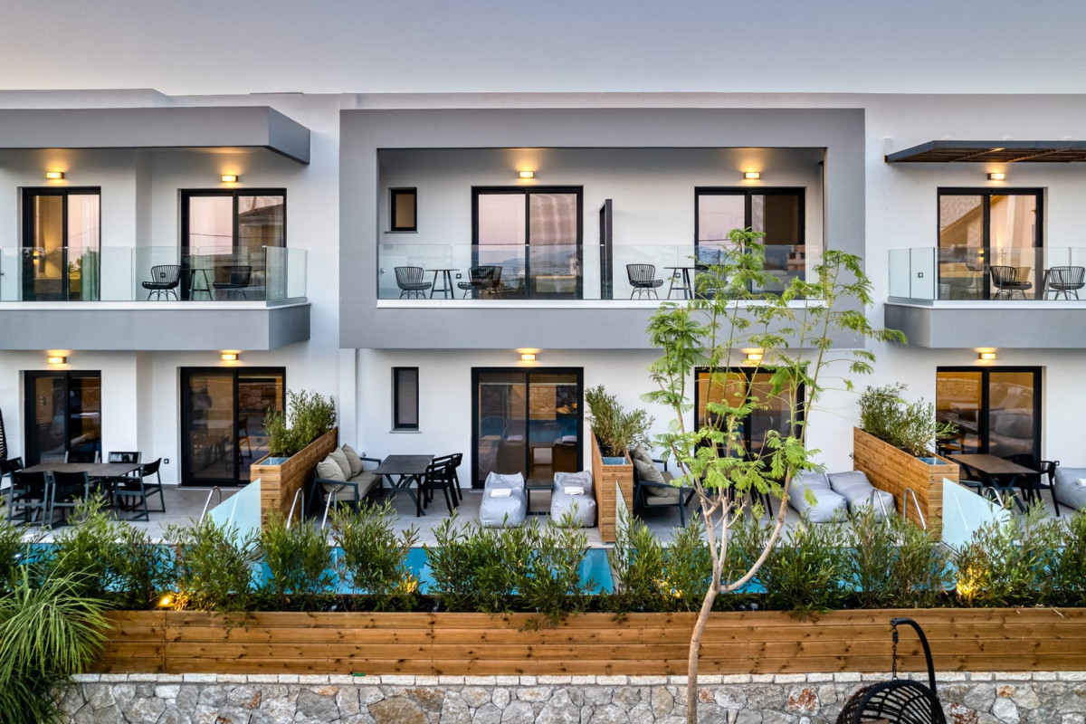 Sezian Boutique Homes & Villas
