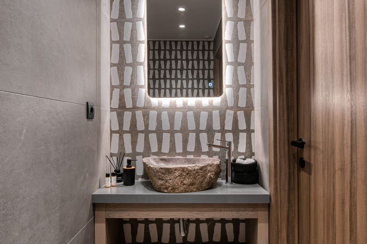 Sezian Boutique Homes & Villas