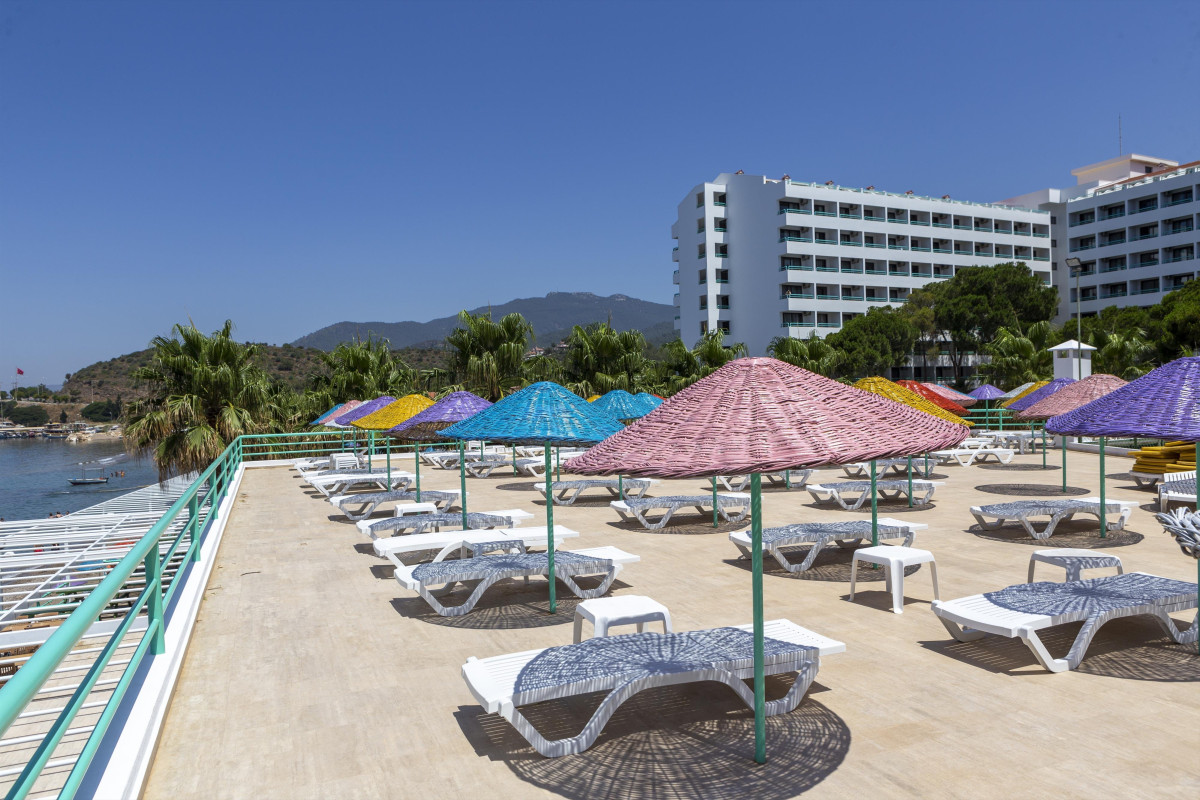 HOTEL GRAND EFE