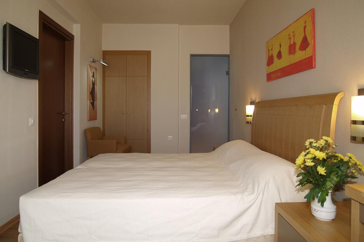 SGOUROS HOTEL