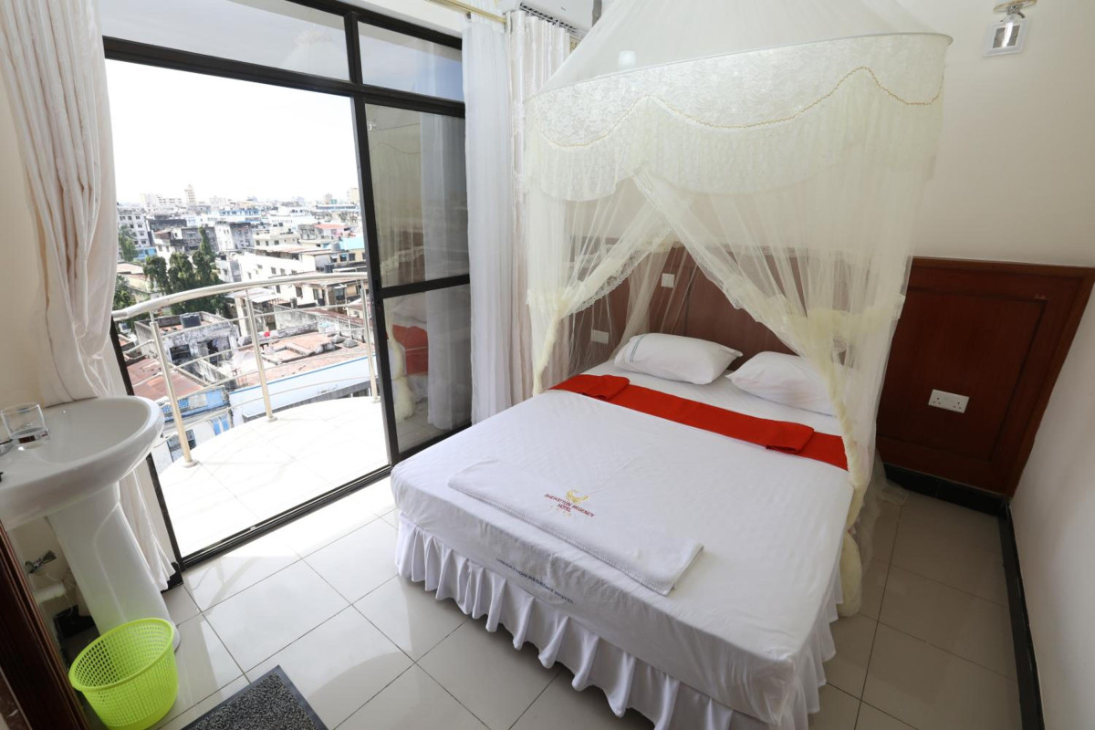 SHERATON REGENCY HOTEL