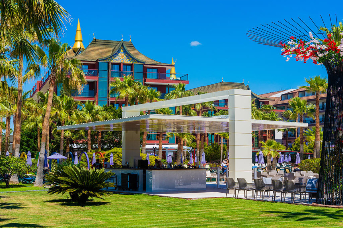 SIAM ELEGANCE HOTELS & SPA WINTER