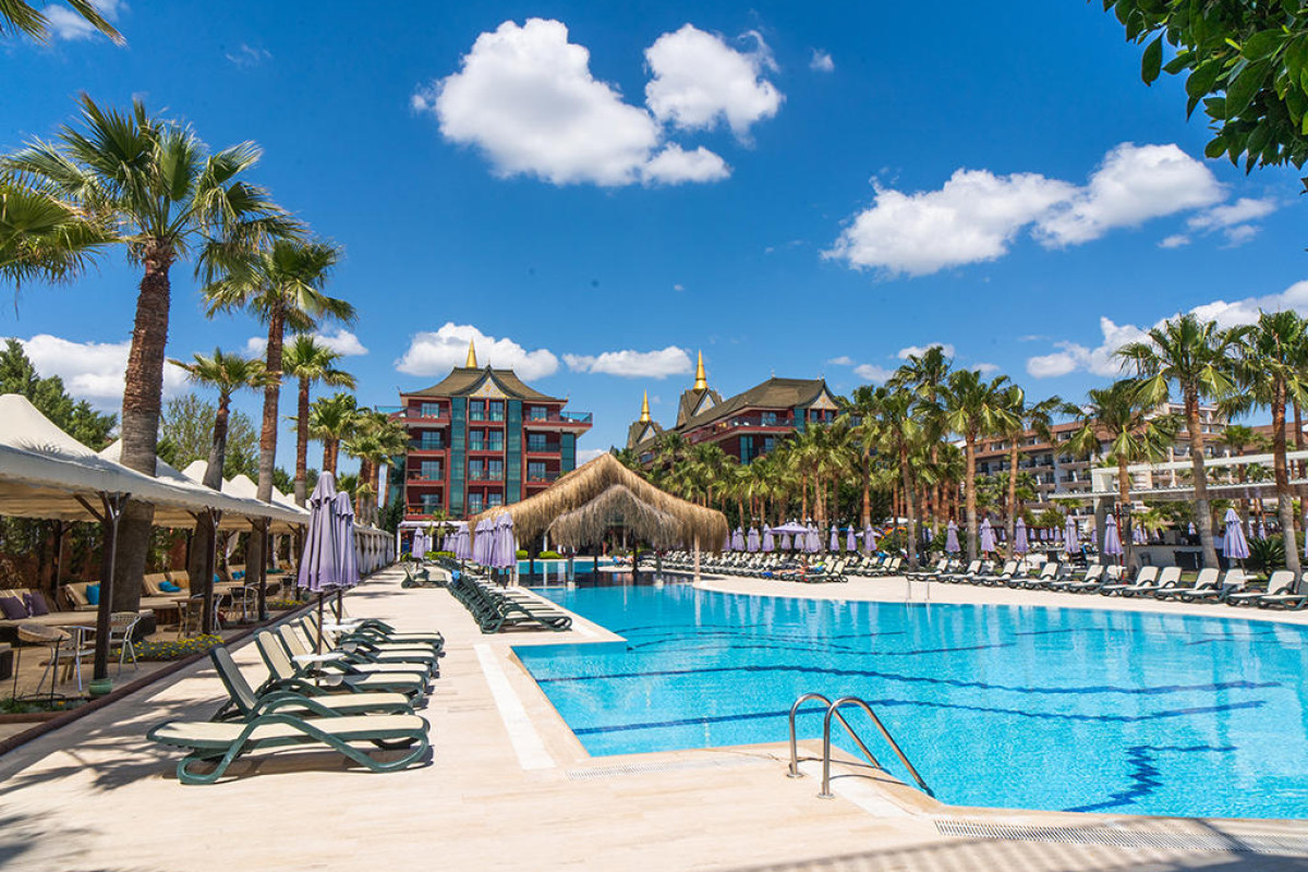 SIAM ELEGANCE HOTELS & SPA WINTER
