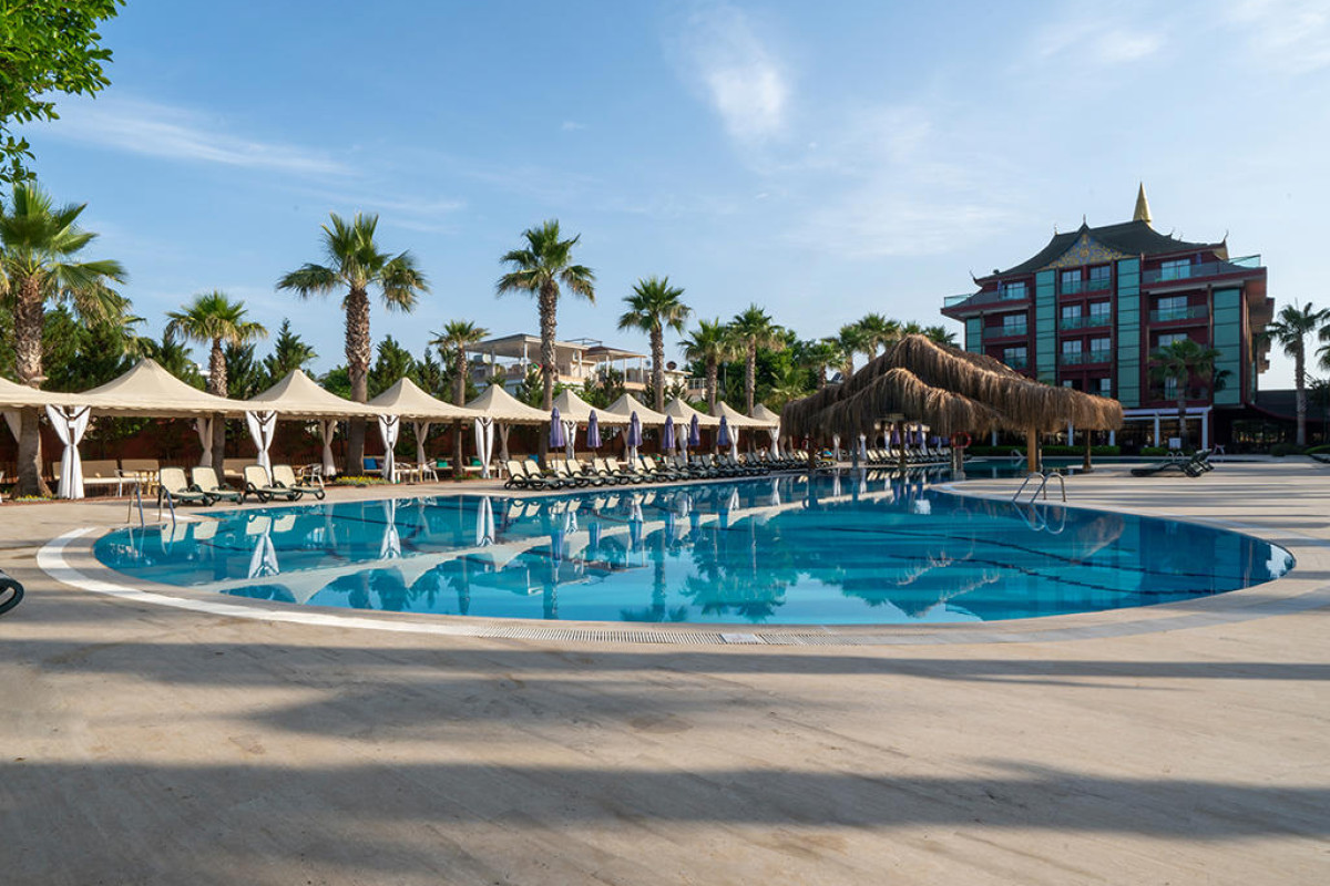 SIAM ELEGANCE HOTELS & SPA WINTER