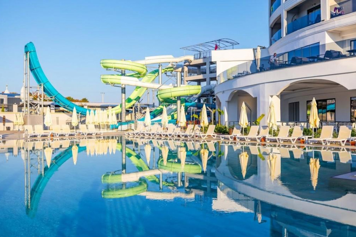 SIDE MOON PALACE HOTEL