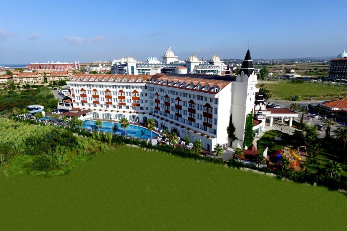 SIDE ROYAL PARADISE
