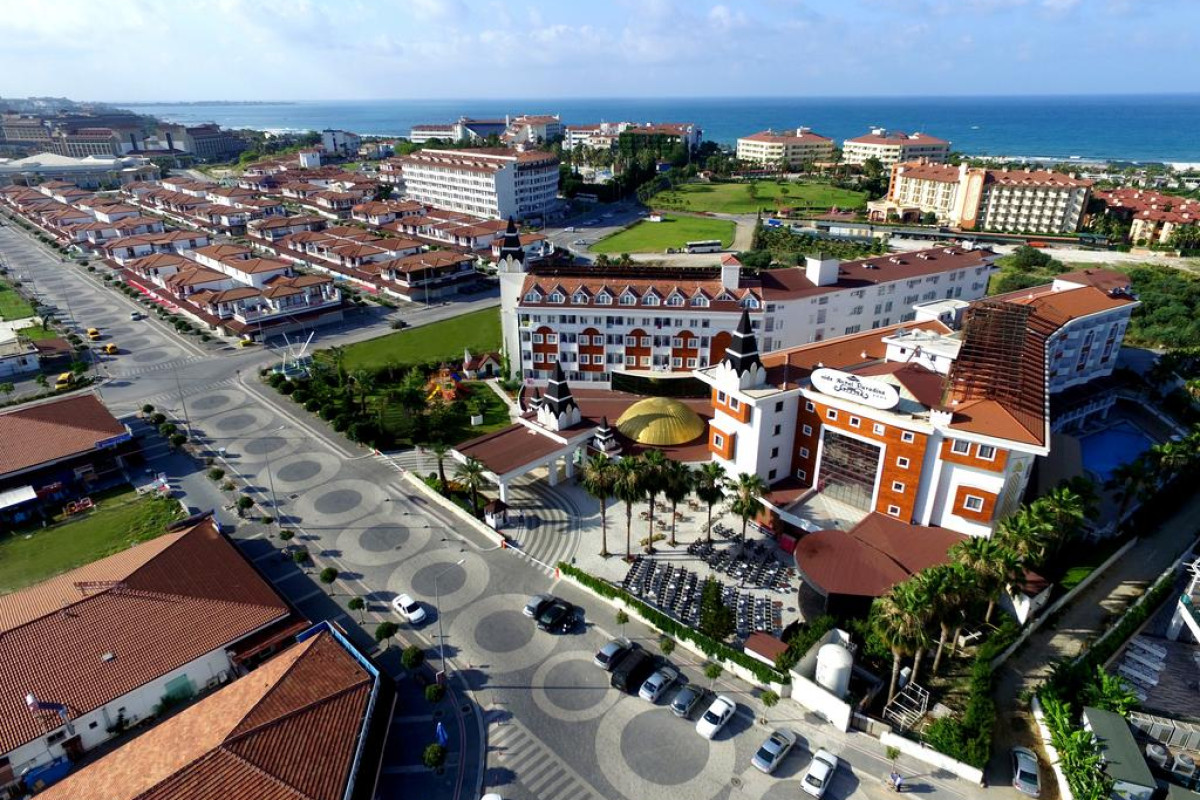 SIDE ROYAL PARADISE