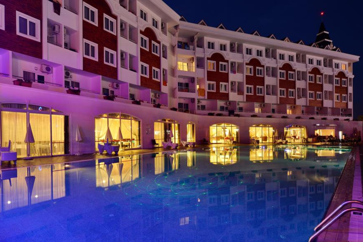 SIDE ROYAL PARADISE