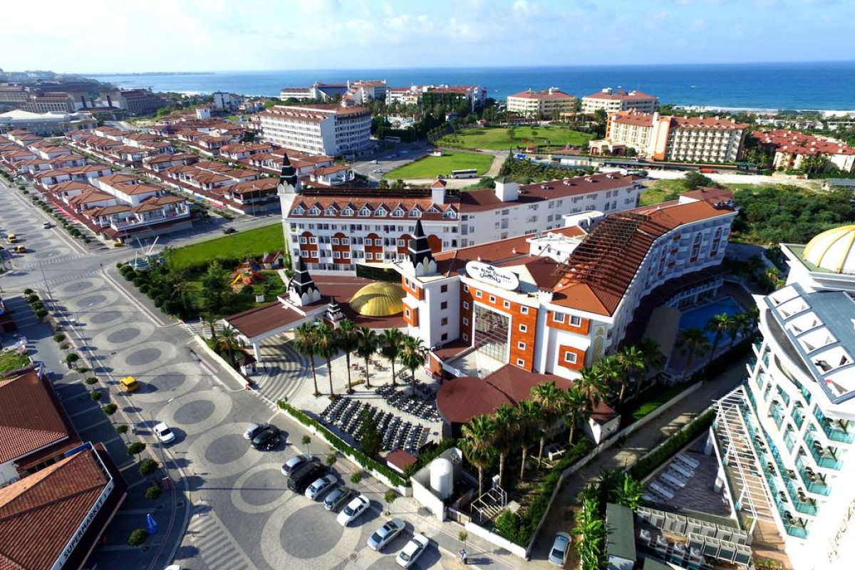 SIDE ROYAL PARADISE