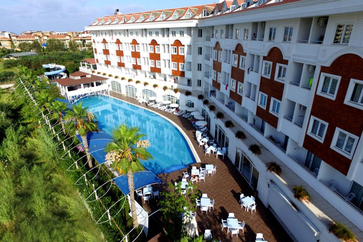 SIDE ROYAL PARADISE