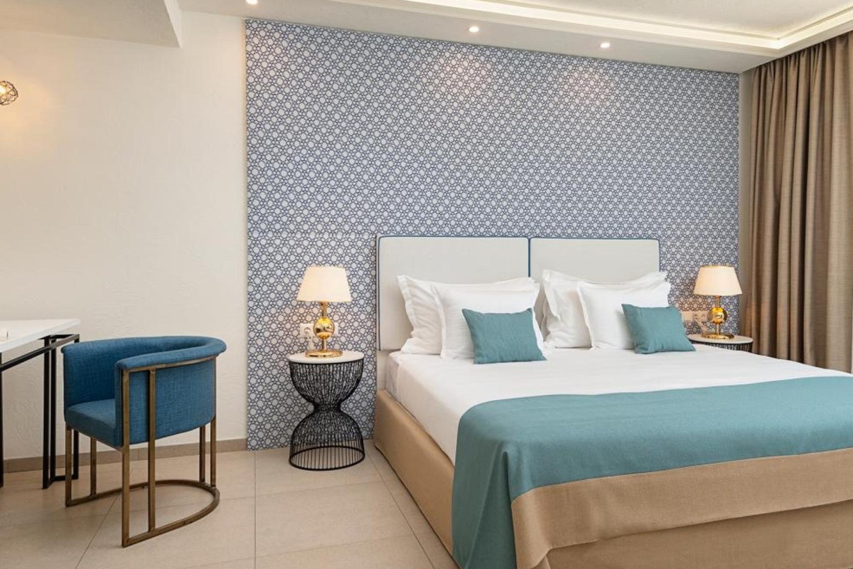 SIENA PREMIUM RETREAT