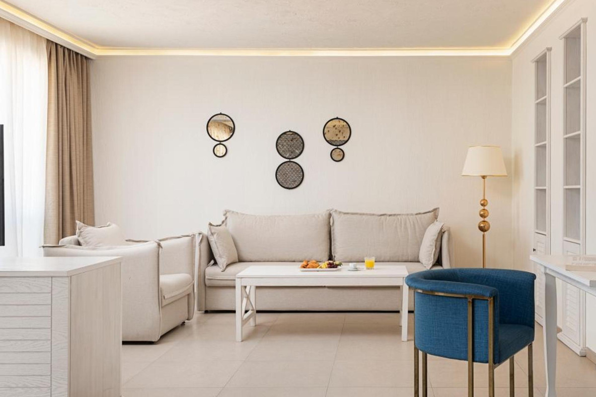 SIENA PREMIUM RETREAT