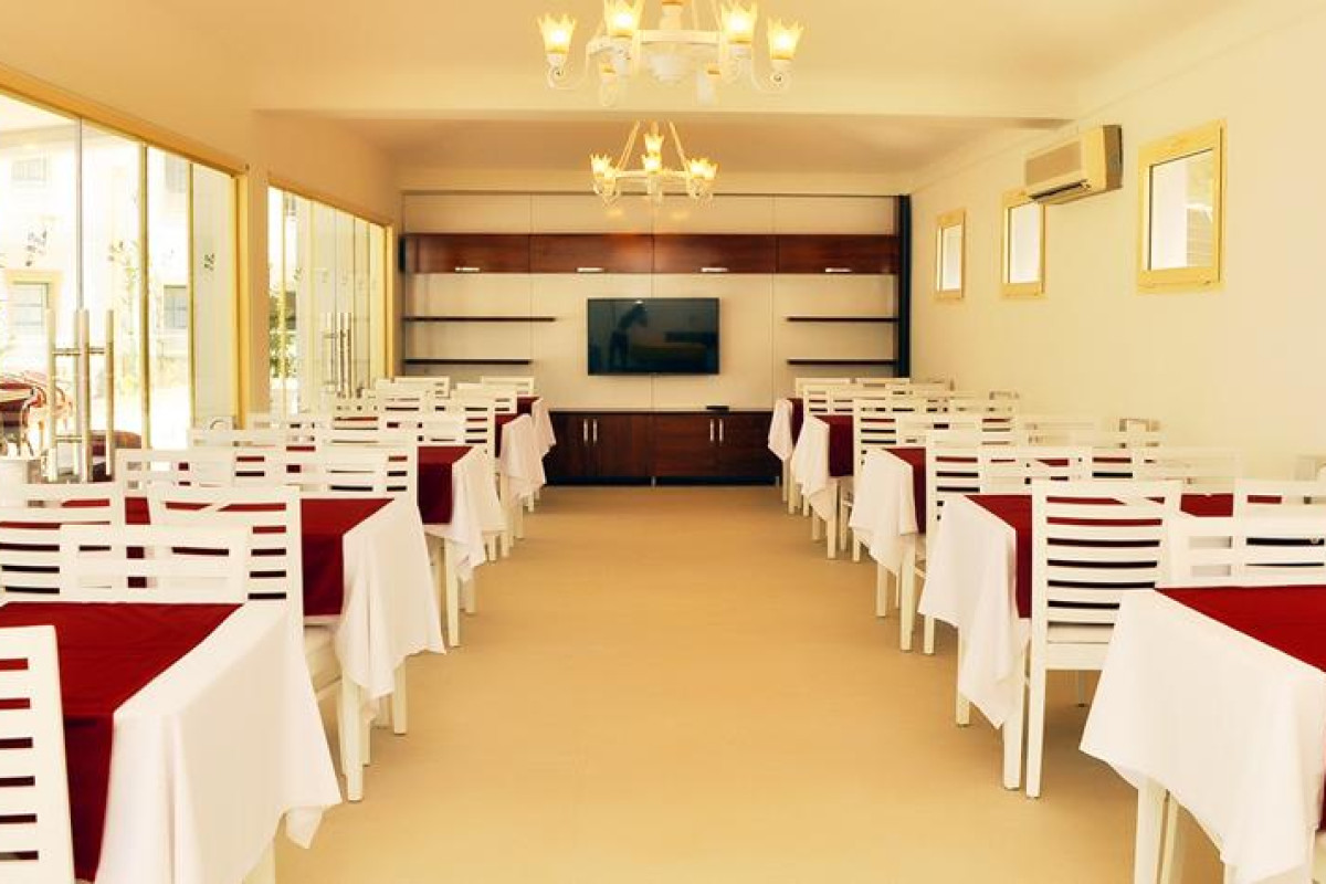 SIESTA BEACH HOTEL
