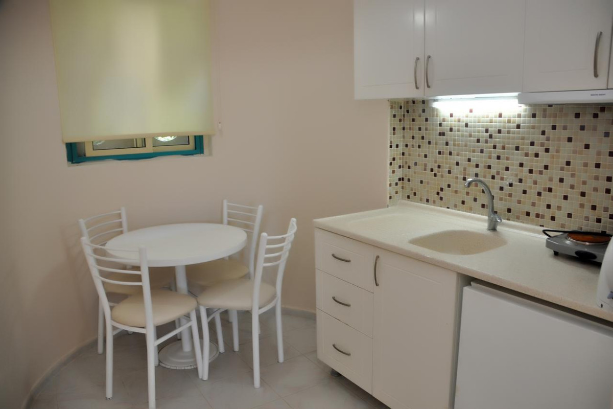 SIESTA BEACH HOTEL