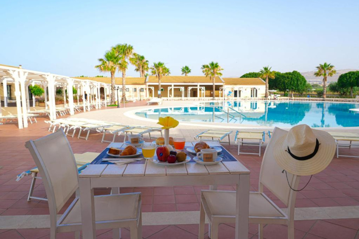 Sikania Eco Resort