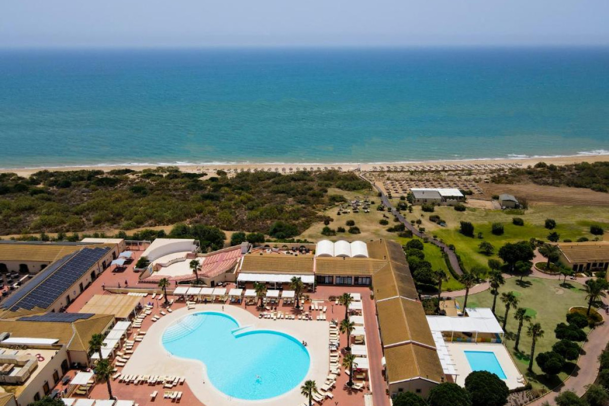 Sikania Eco Resort