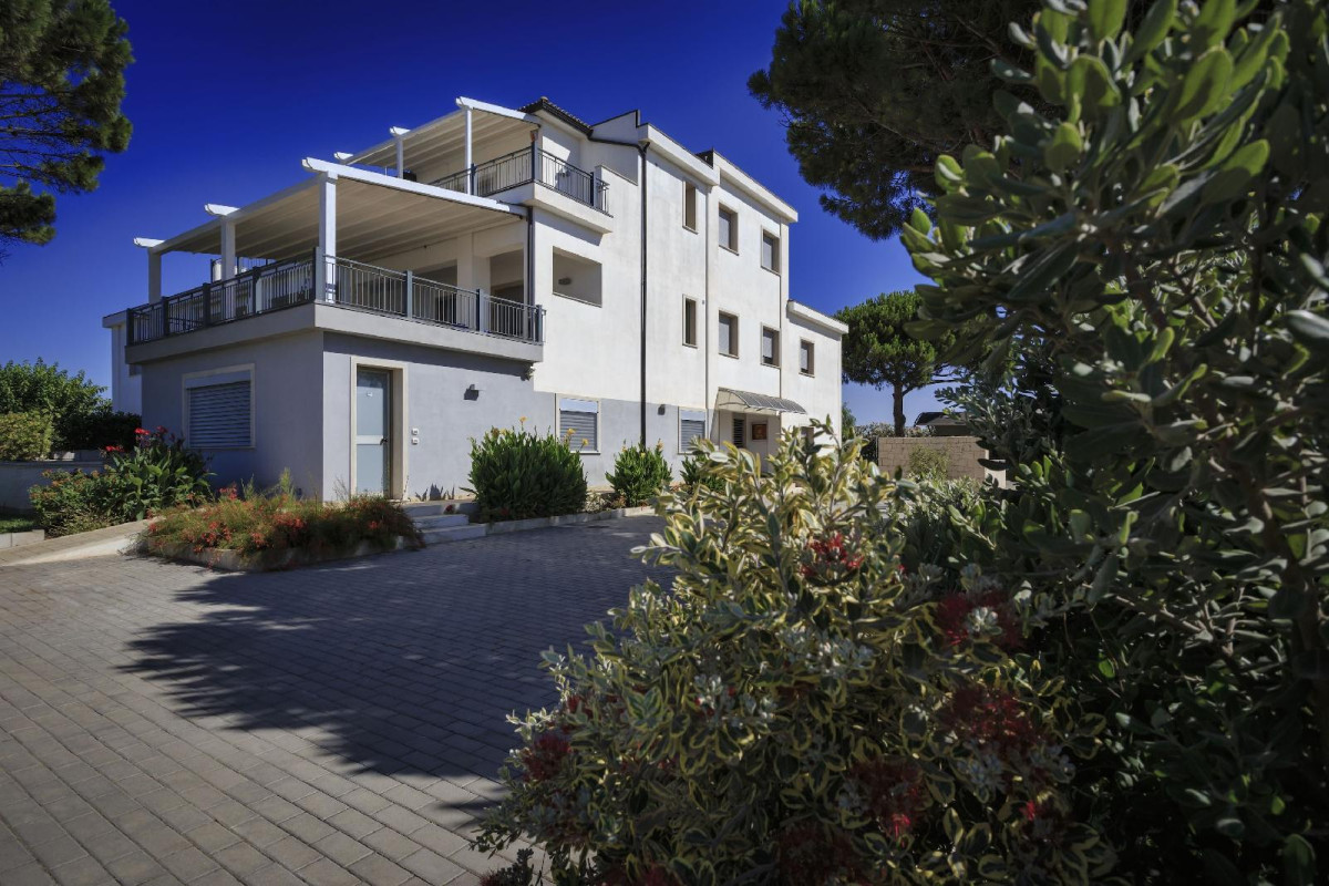 Sikelika - Residence Sul Mare