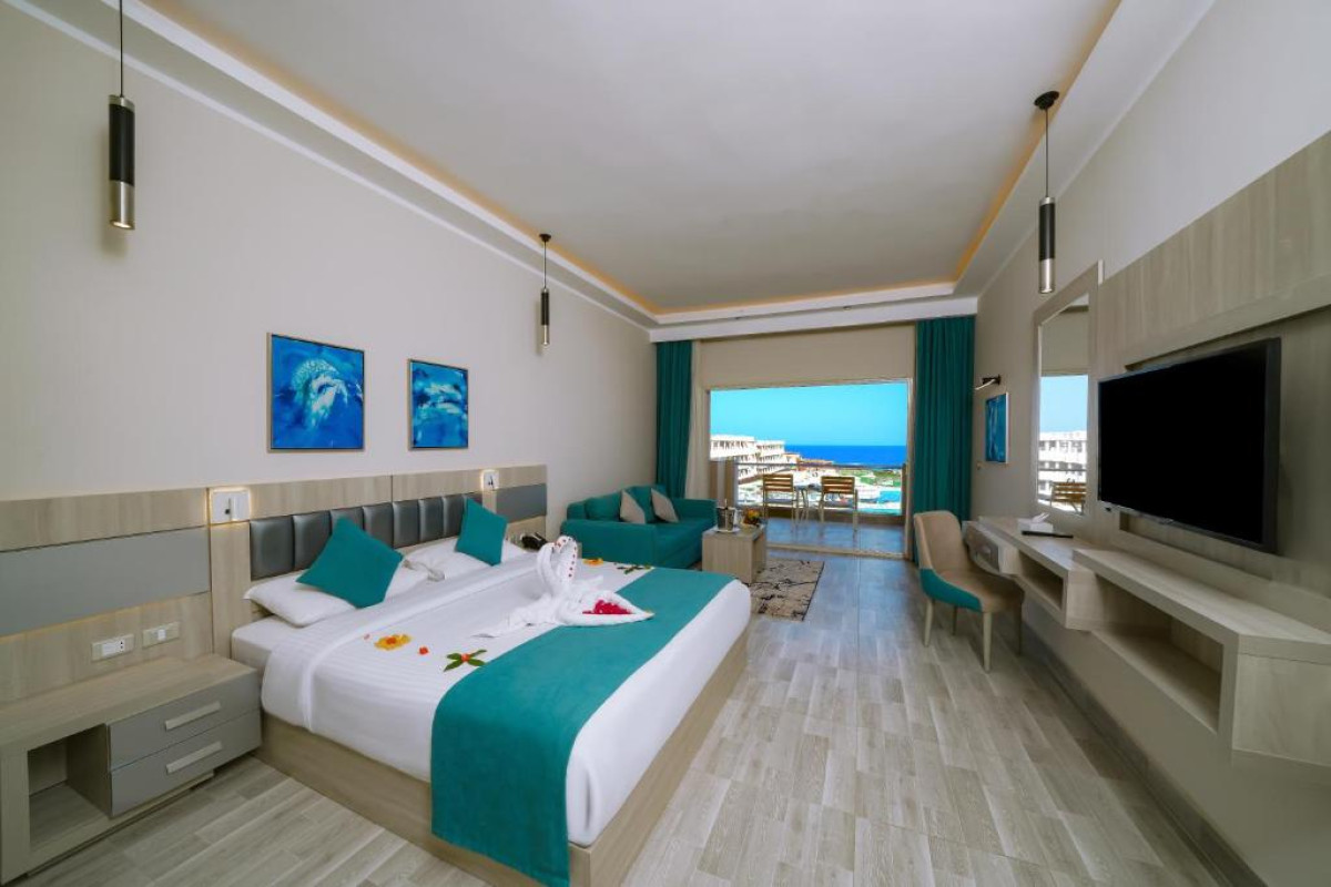 Sirena Beach Resort & Spa