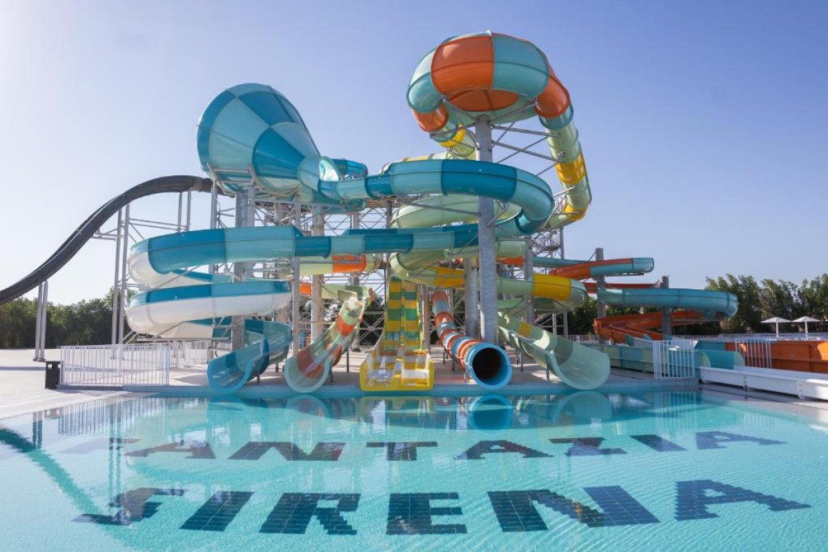 Sirena Beach Resort & Spa
