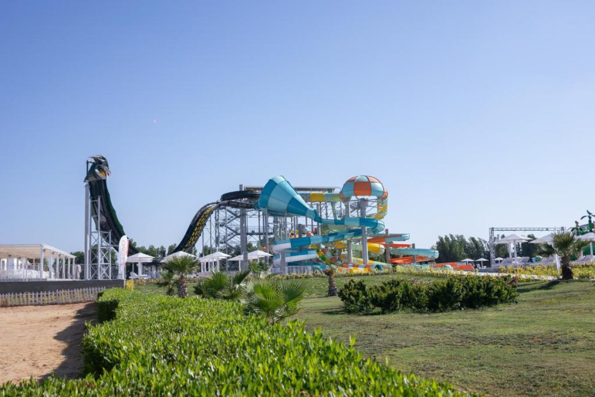 Sirena Beach Resort & Spa