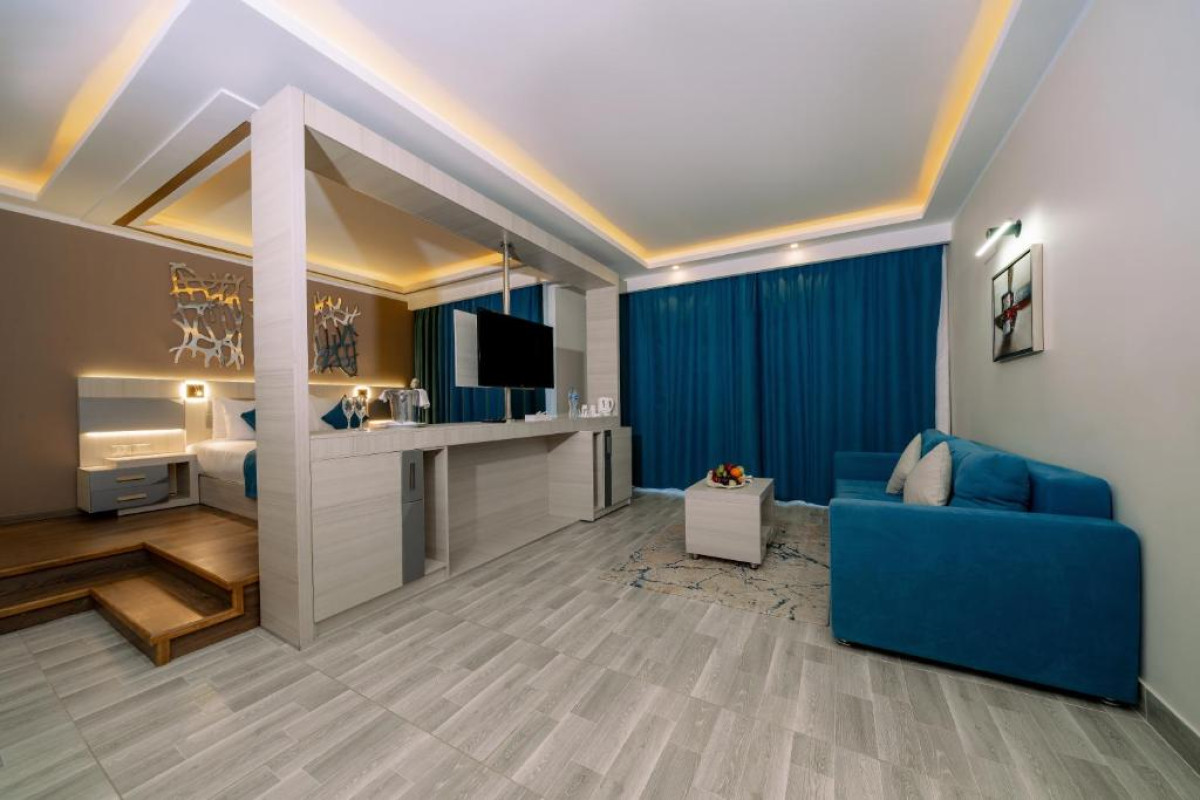 Sirena Beach Resort & Spa