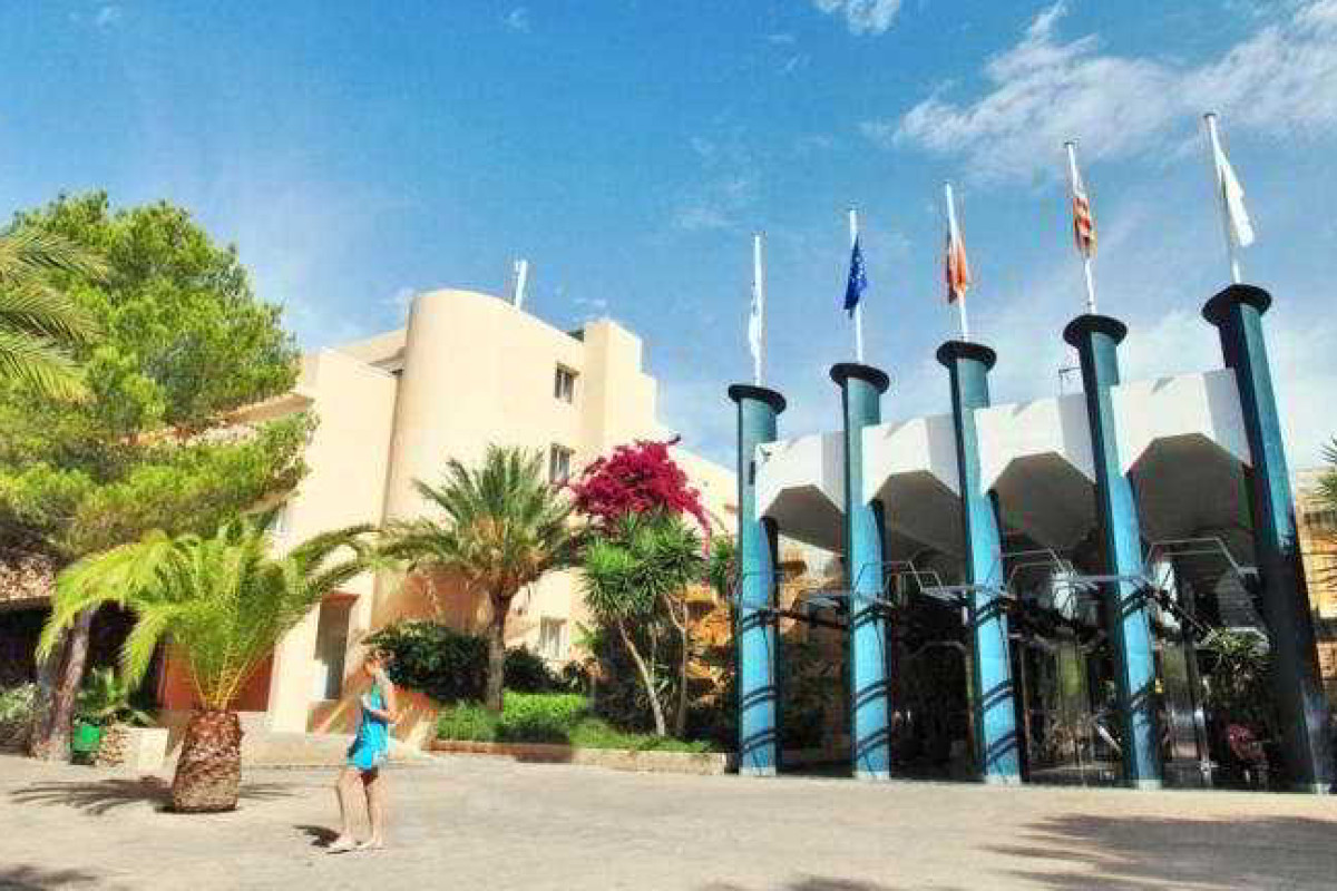 Sirenis Seaview Country Club