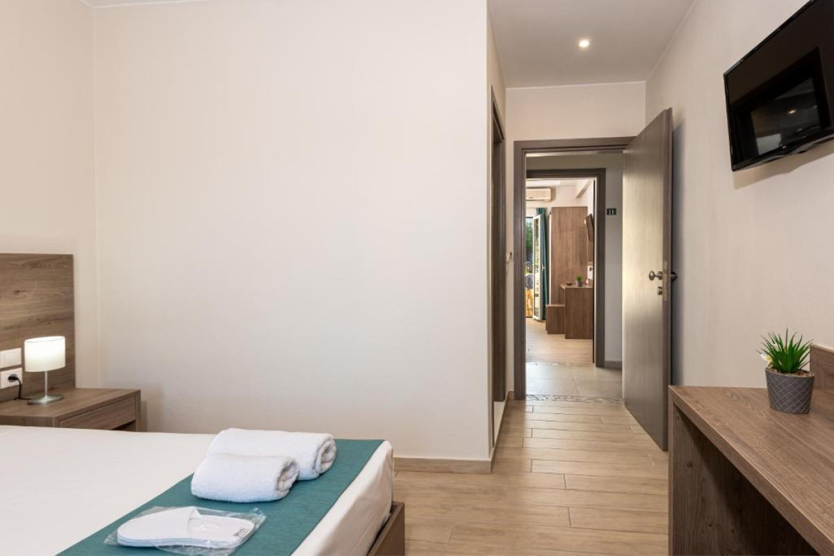 Sisi Breeze Hotel